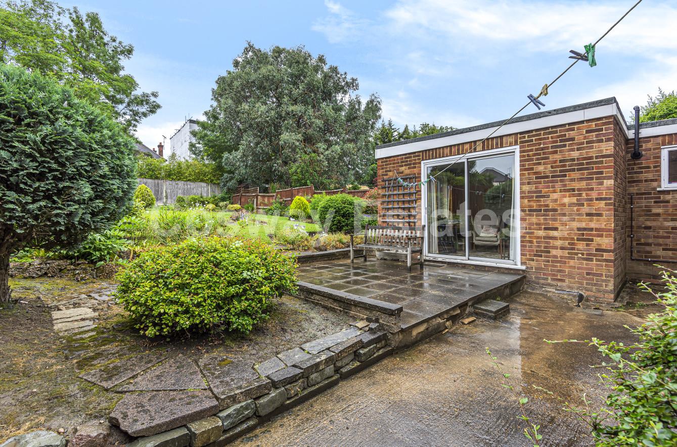 Glenmere Avenue, Mill Hill